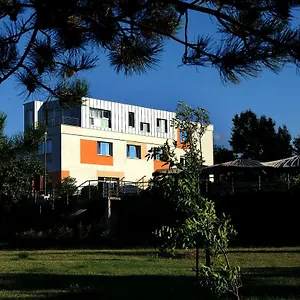 Dharma Vandrarhem